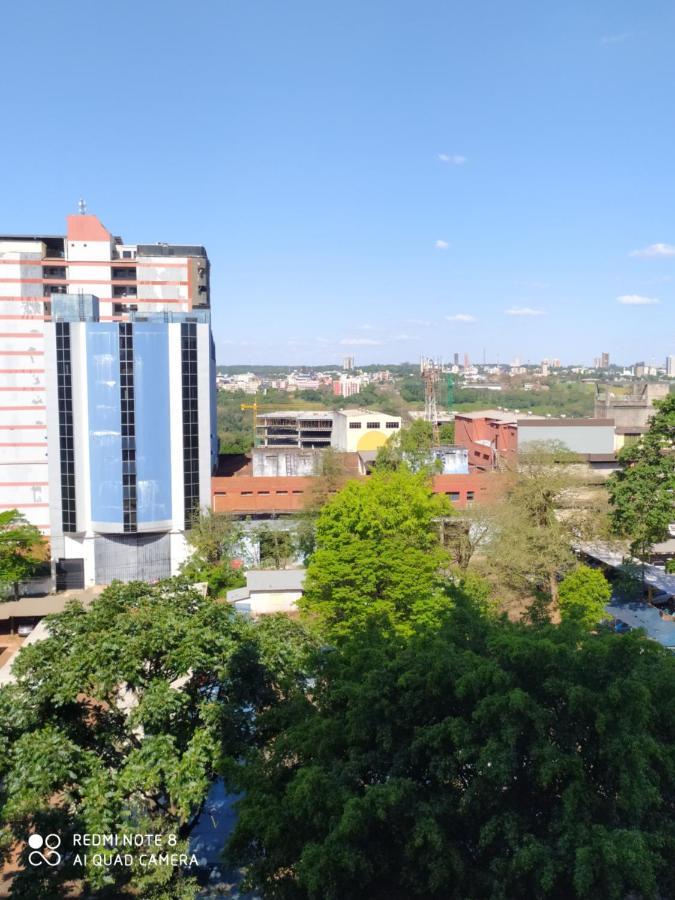 Moderno Y Amplio Apartamento Con Vista Fantastica En Pleno Centro Ciudad del Este Kültér fotó